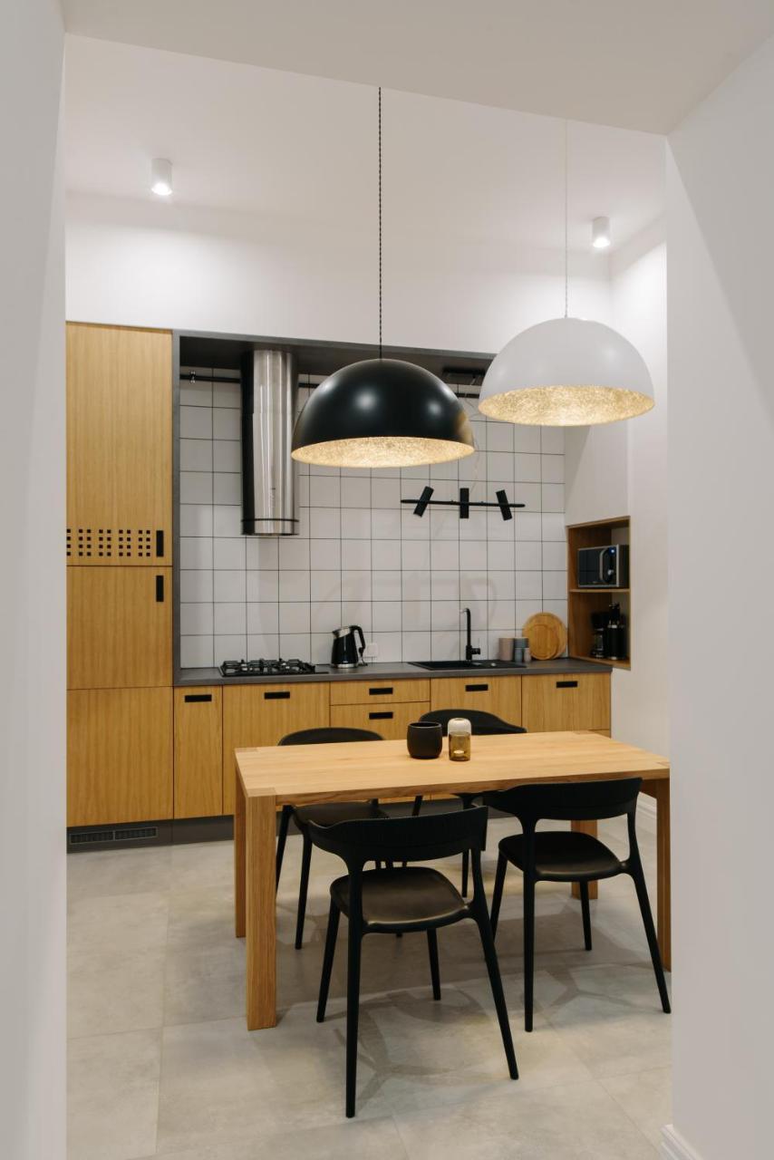לבוב Apartment On Mikhalcuk מראה חיצוני תמונה